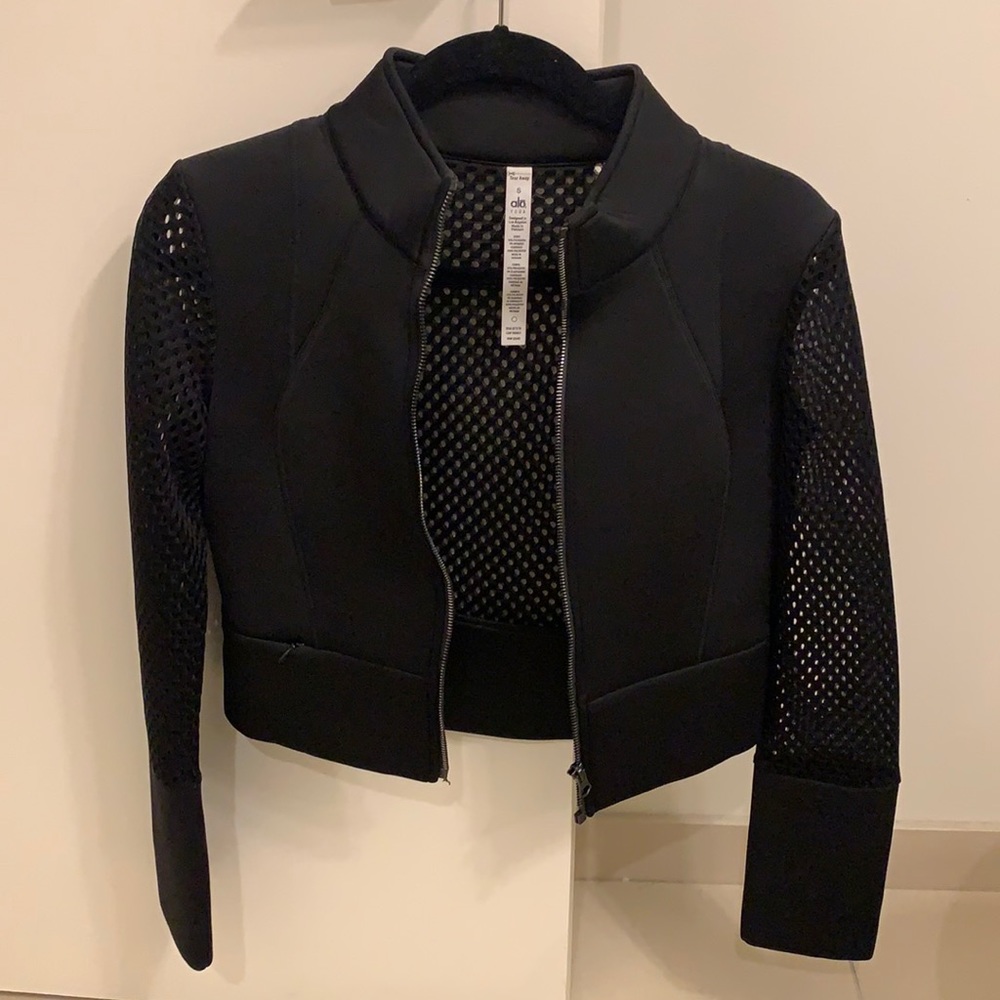 Alo Yoga mesh black jacket